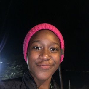 Meet your Posher, Lexie